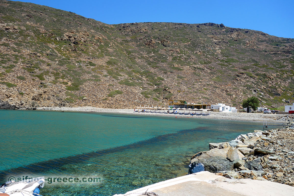 Der Strand von Vroulidia auf Sifnos