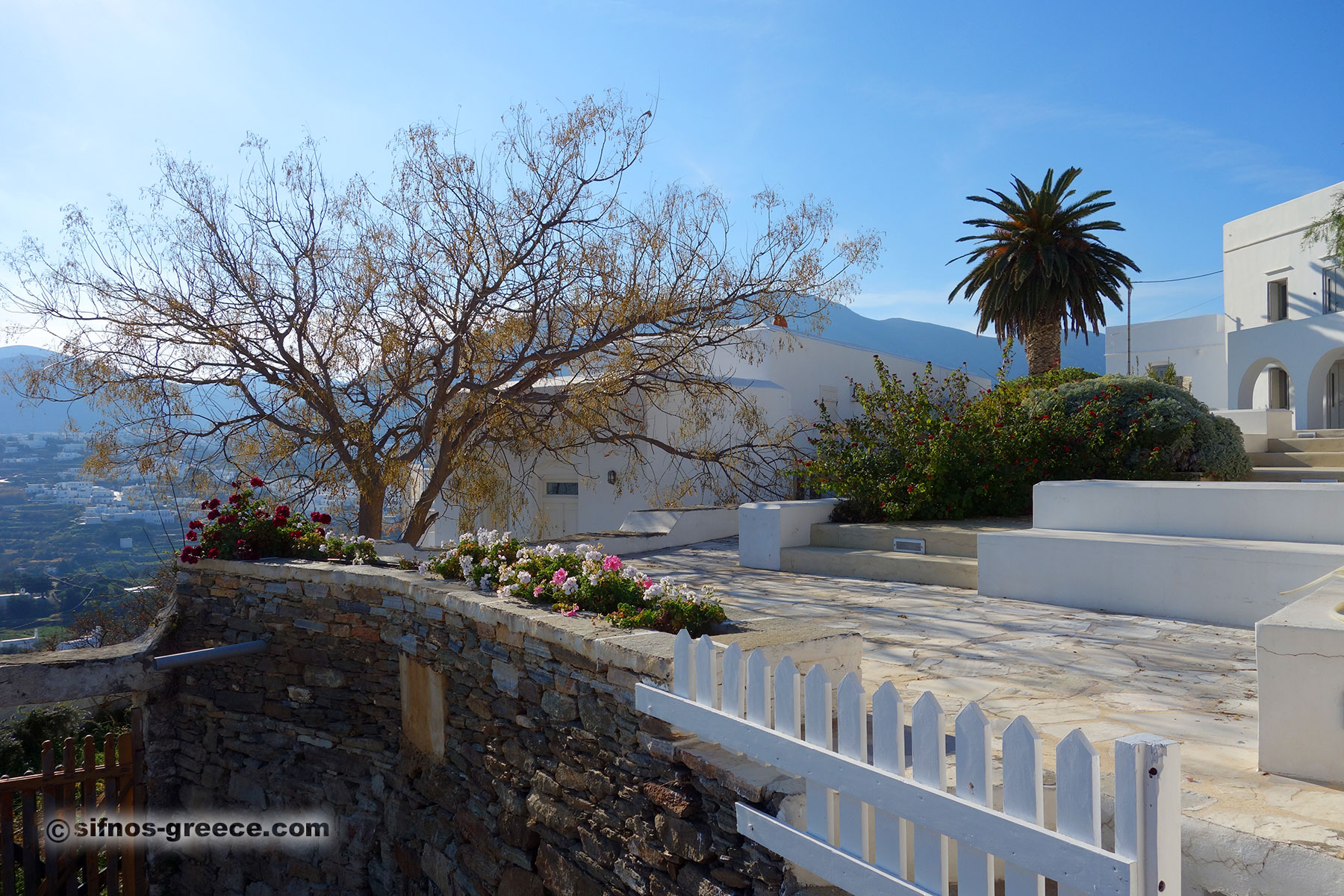 Ein Haus im Dorf Agios Loukas
