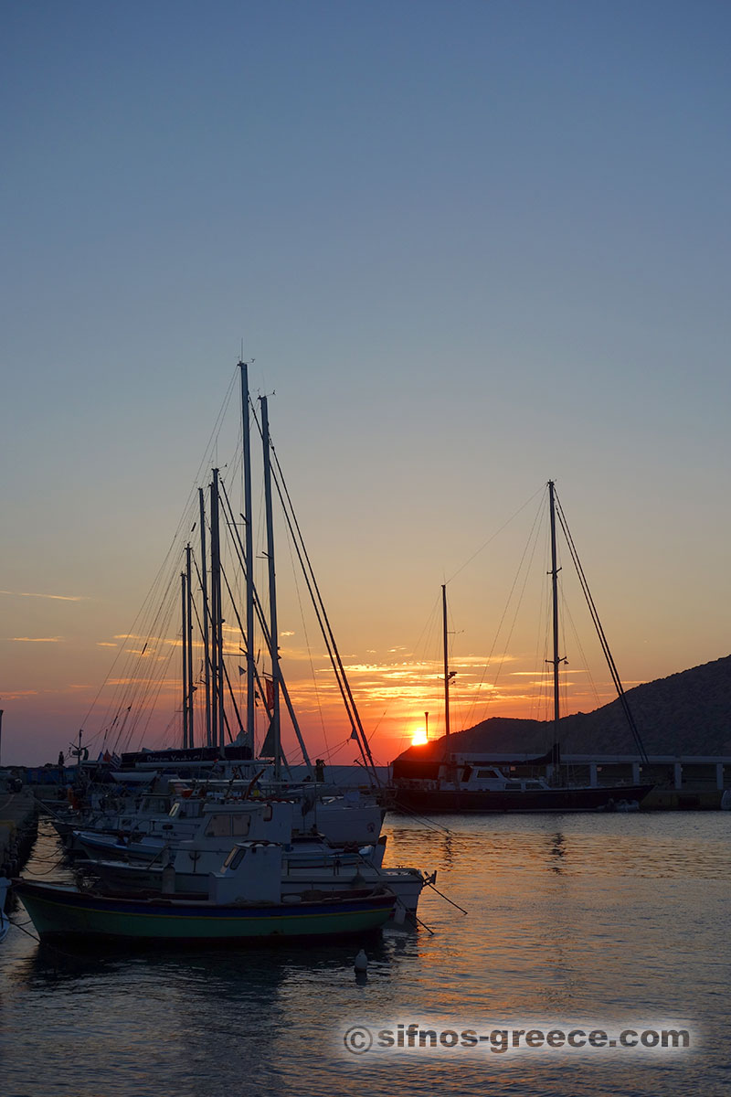 Sonnenuntergang am Kamares