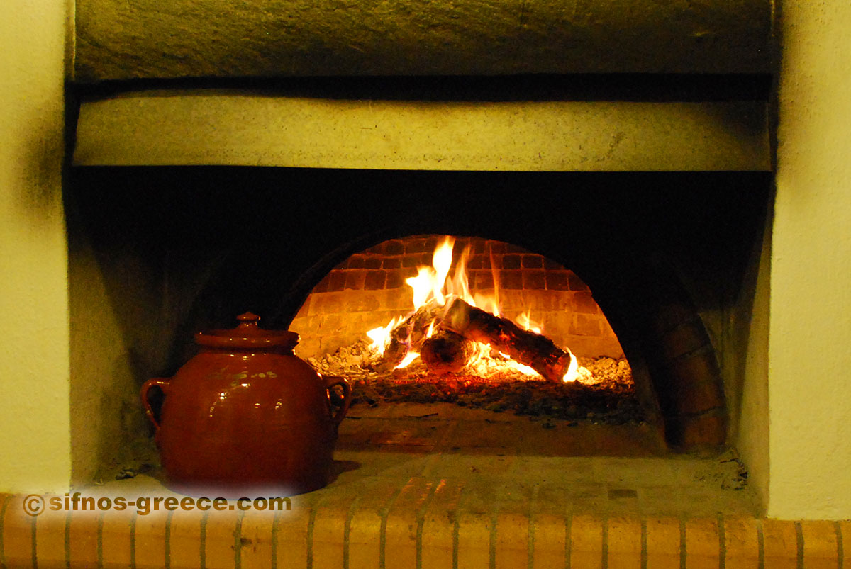Skepastaria, traditionelle keramische Topf für Kichererbse-Suppe